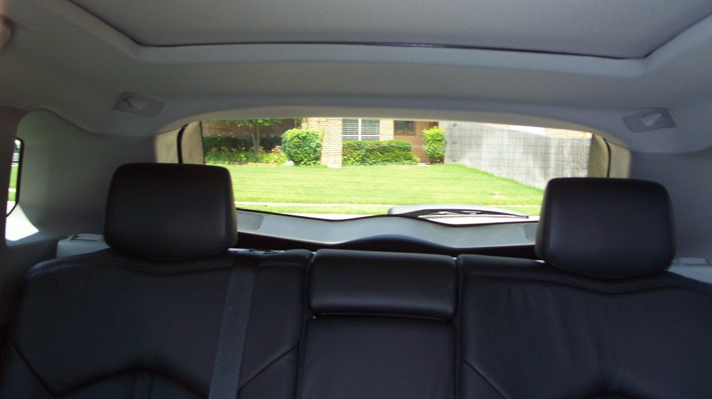 Cadillac SRX rear view